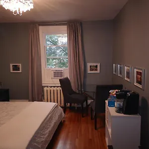  Séjour chez l'habitant With King Bed In Shared 3 Bedroom Downtown Canada