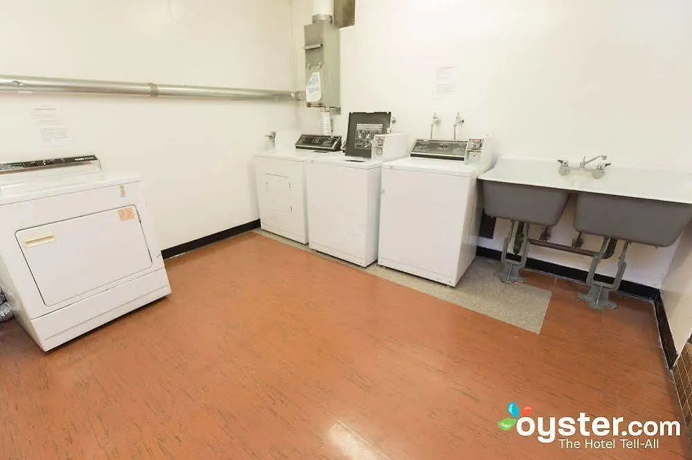 University Of Toronto - New College Residence - Wilson Hall Residence 0*,  Καναδάς